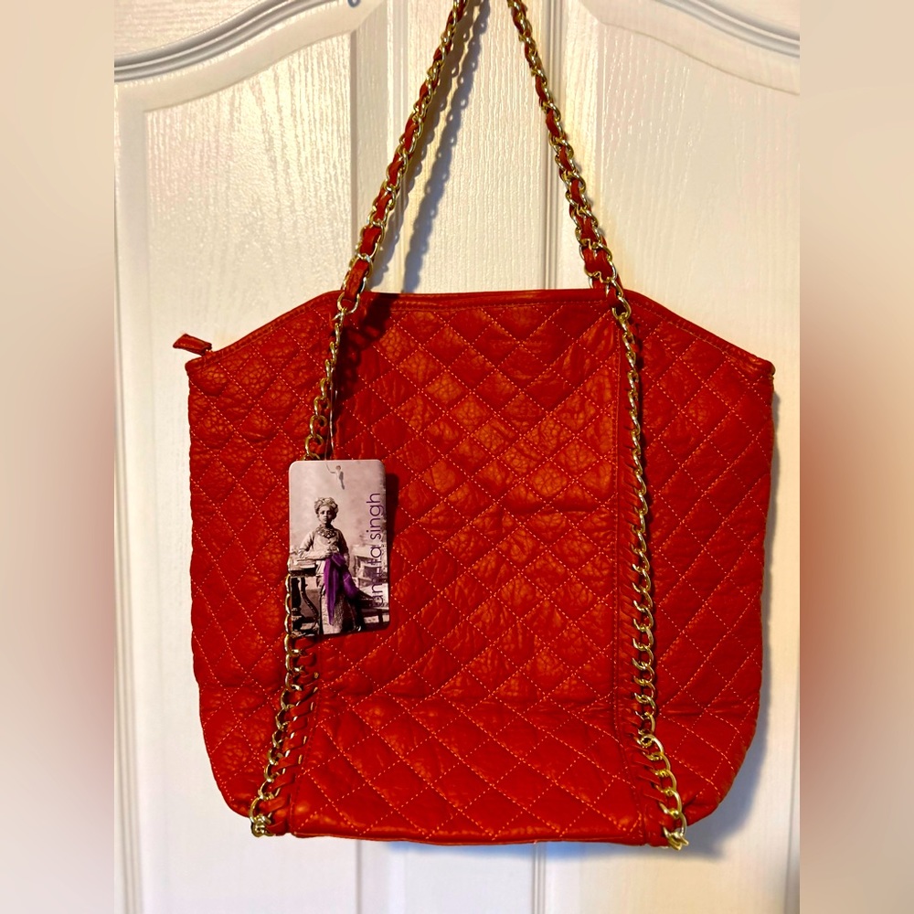 AMRITA SINGH Alaya Womens Handbag  Chains.